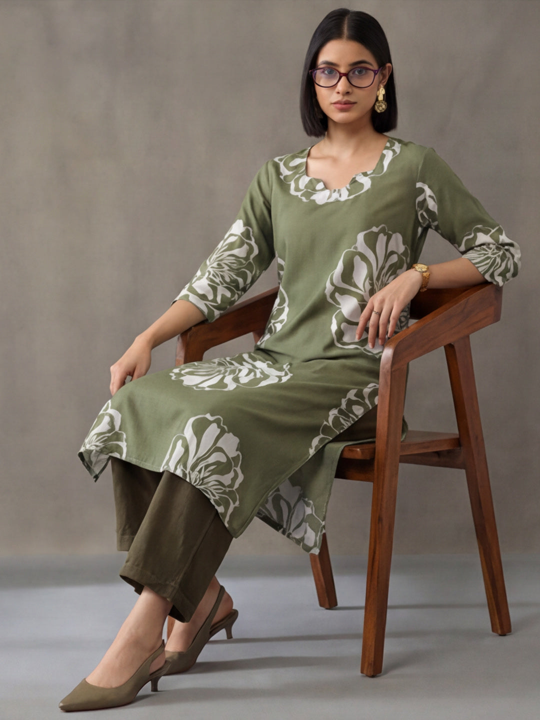 Floral Embroidered Straight Cotton Kurta