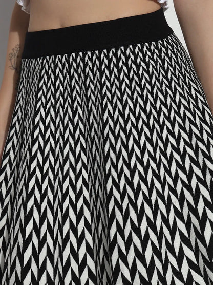 Women's Abstract Black Flared Mini Skirt