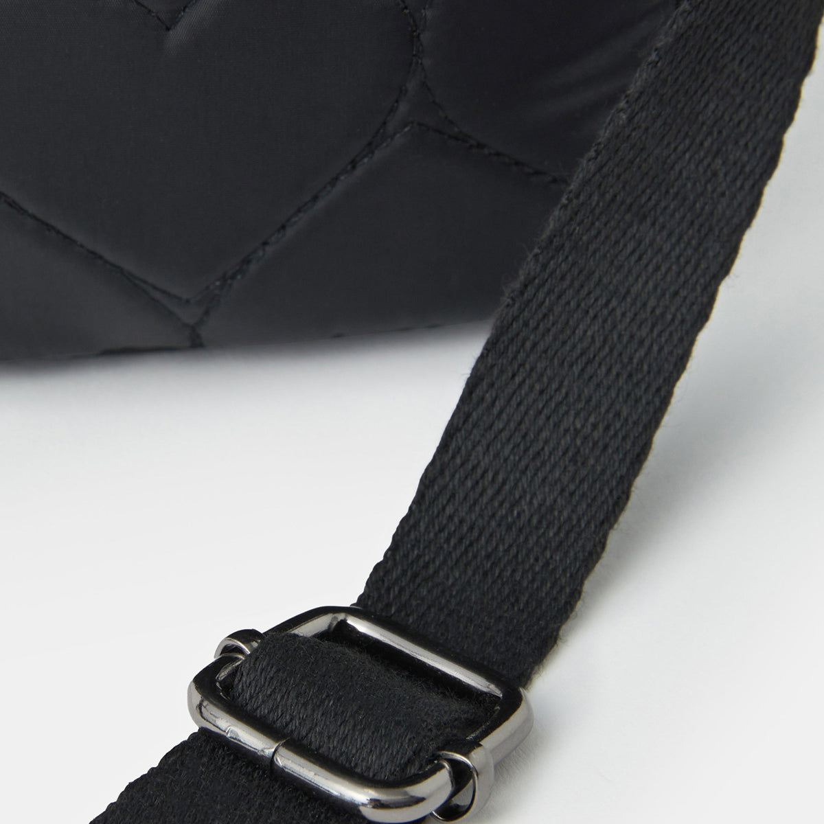 Black Heart Quilted Nylon Phone Bag