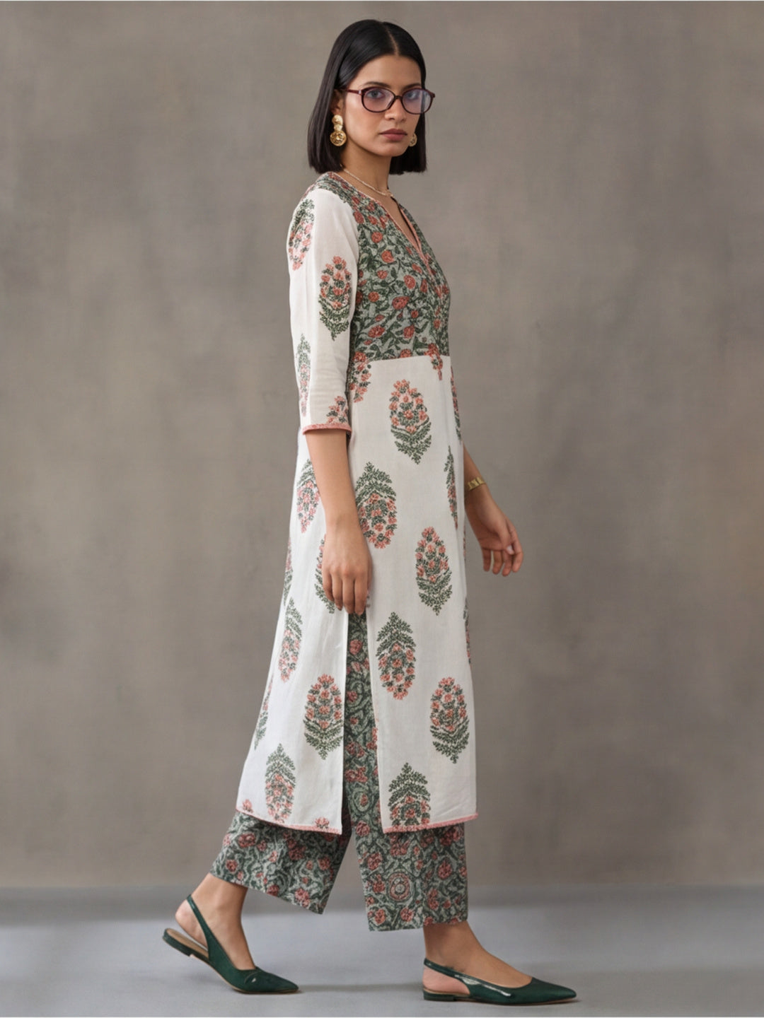 Off-White & Pink Printed Straight Kurta